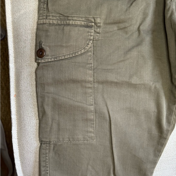Banana Republic Safari pants - Picture 2 of 5